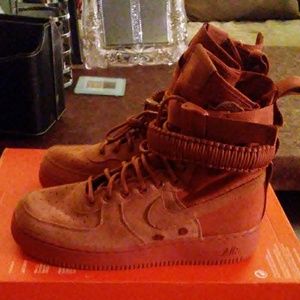 Nike SF Air Force 1 Peach Size 12